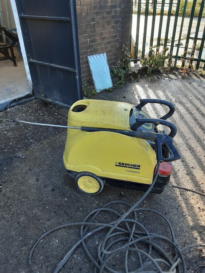 Karcher Professional Pressure Washer 